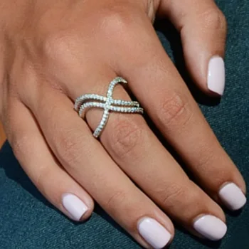 Huitan Big Fancy Cross Twine Ring для женщин с микромощеным фианитным камнем, роскошная свадьба, свадебная вечеринка, простые модные украшения